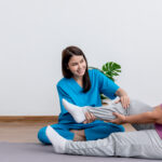 physical-therapist-asian-woman-doing-leg-physiotherapy-for-elderly-woman-to-treat-osteoarthritis